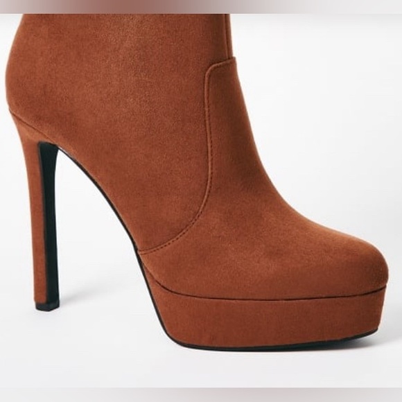 Natashia Platform Bootie - Picture 3 of 6